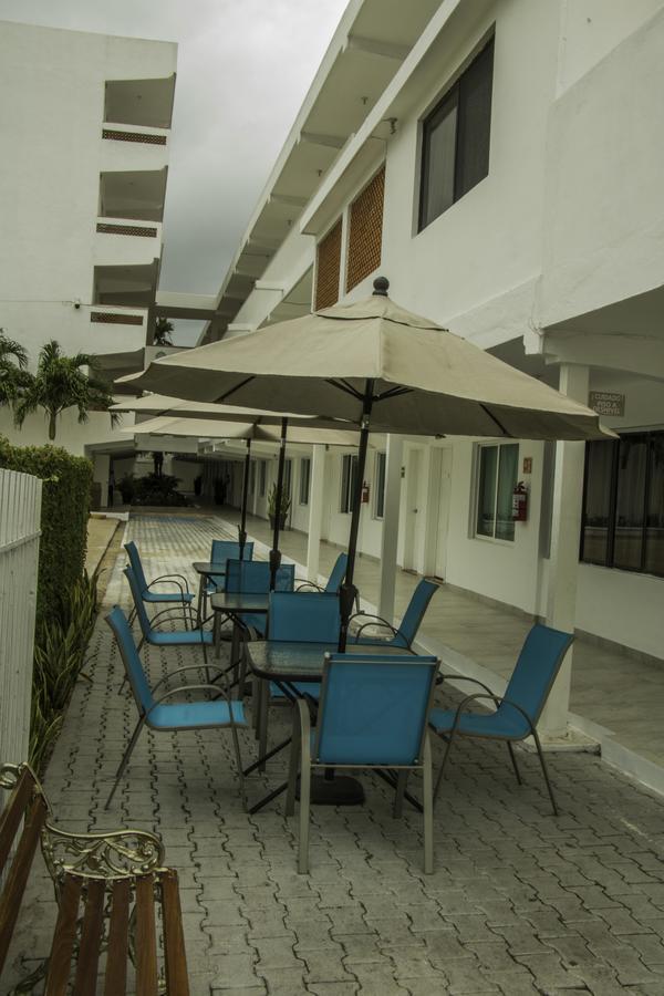 צ'טומאל Hotel Casa Blanca מראה חיצוני תמונה