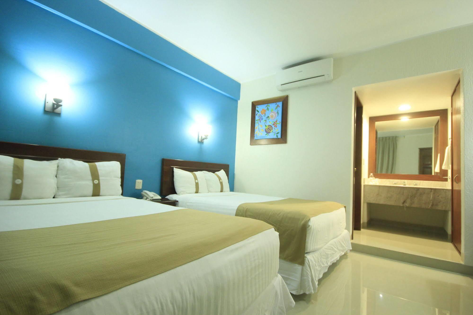 צ'טומאל Hotel Casa Blanca מראה חיצוני תמונה