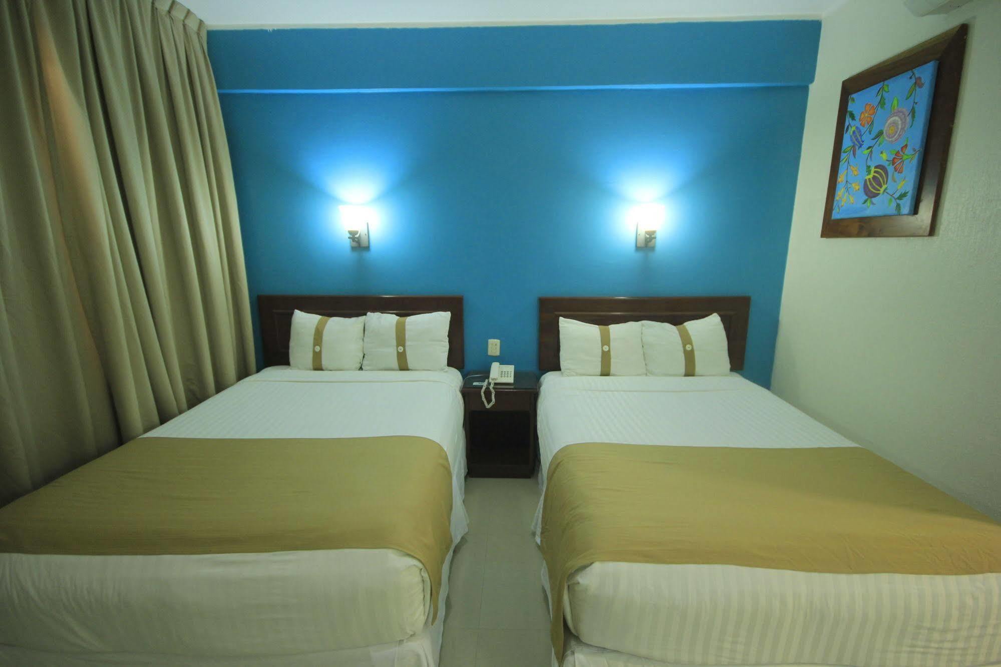 צ'טומאל Hotel Casa Blanca מראה חיצוני תמונה